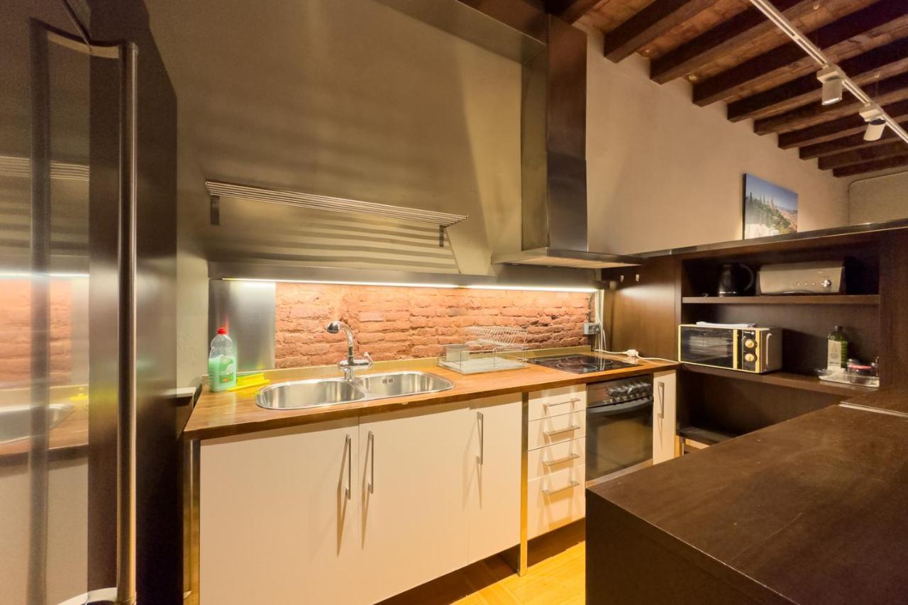 Aparteasy - Central Gracia Apartments Barcelona Eksteriør bilde
